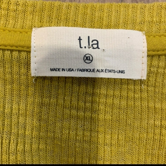 Anthropologie Long-sleeve V-neck Peplum Yellow Top Lightweight Sweater Size XL - Picture 5 of 5